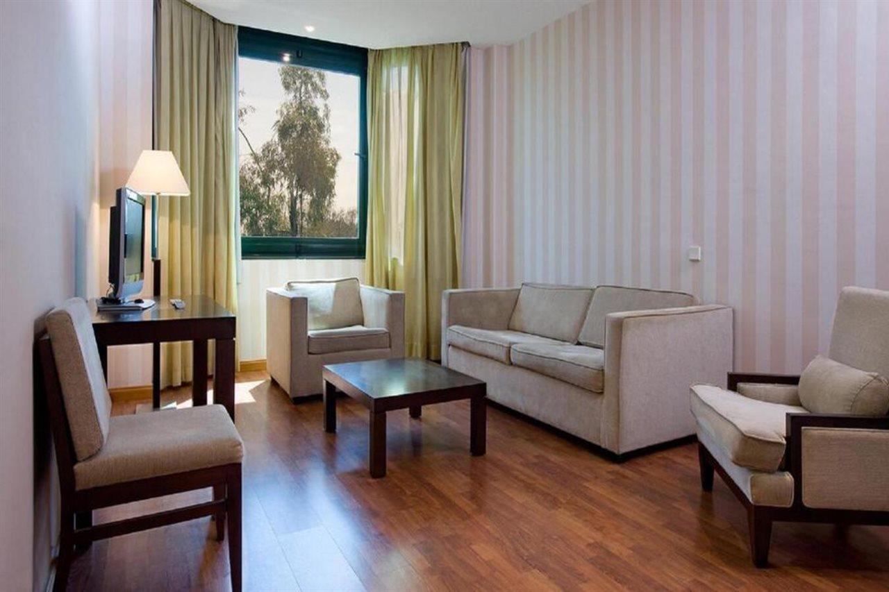 Apartamentos Th Las Rozas Luaran gambar