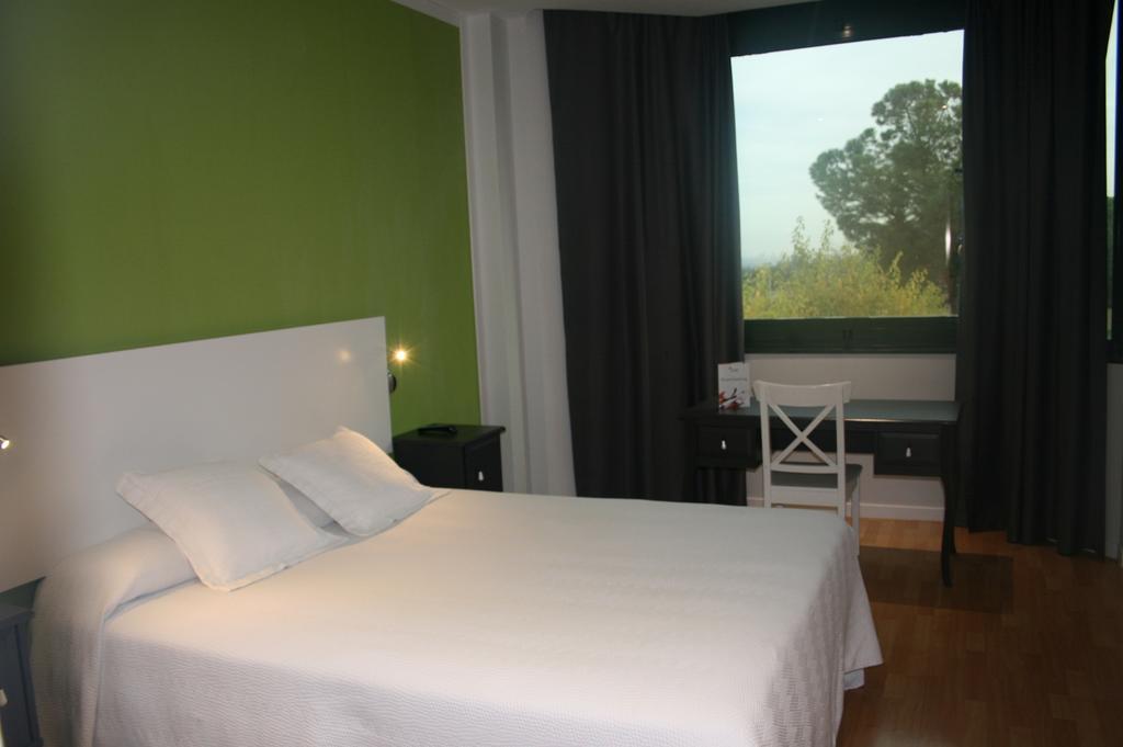 Apartamentos Th Las Rozas Luaran gambar