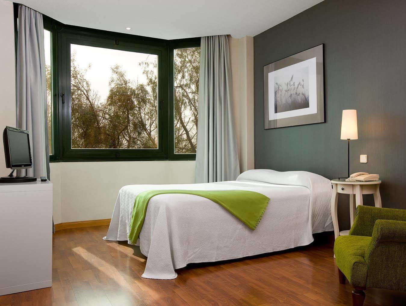 Apartamentos Th Las Rozas Luaran gambar